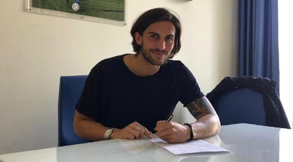 He signed an extension. Twitter/BresciaOfficial