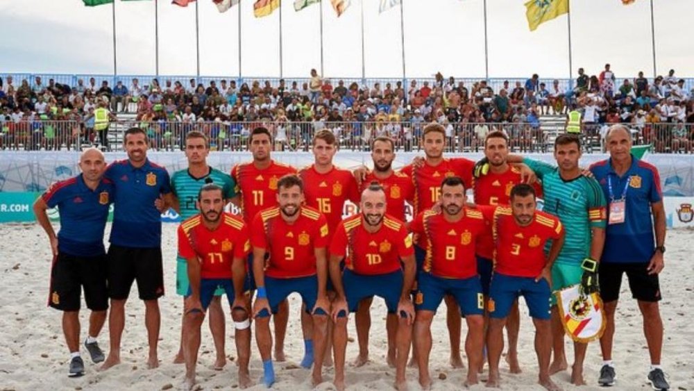 España no puede con Senegal. Twitter/BeachSoccer_WW