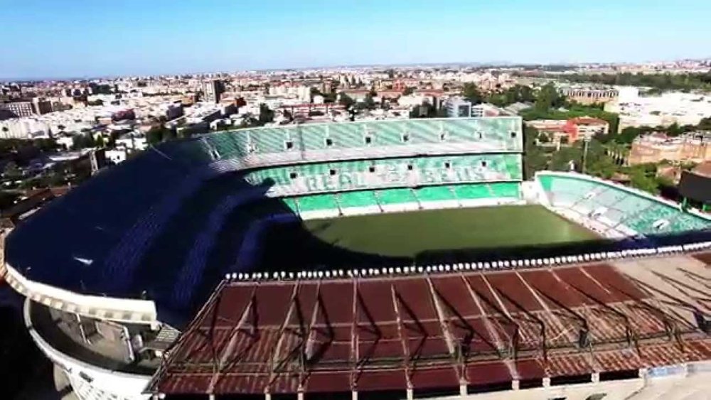 El partido benéfico tendrá lugar en el feudo del Real Betis. Youtube