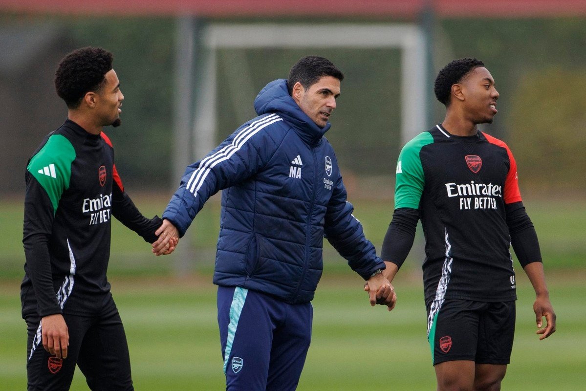 Arteta pourra compter sur Odegaard et Timber. EFE