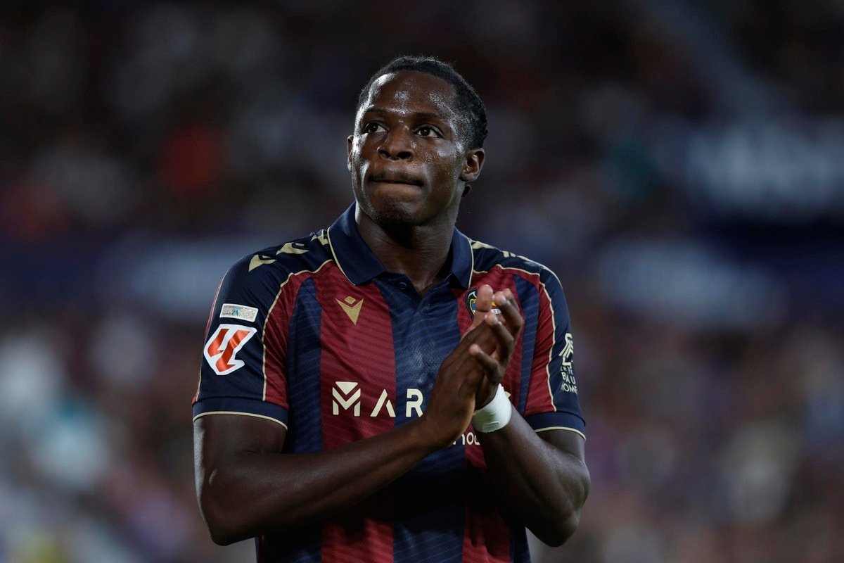 Camarões convoca Etta Eyong e encerra rumores de Espanha