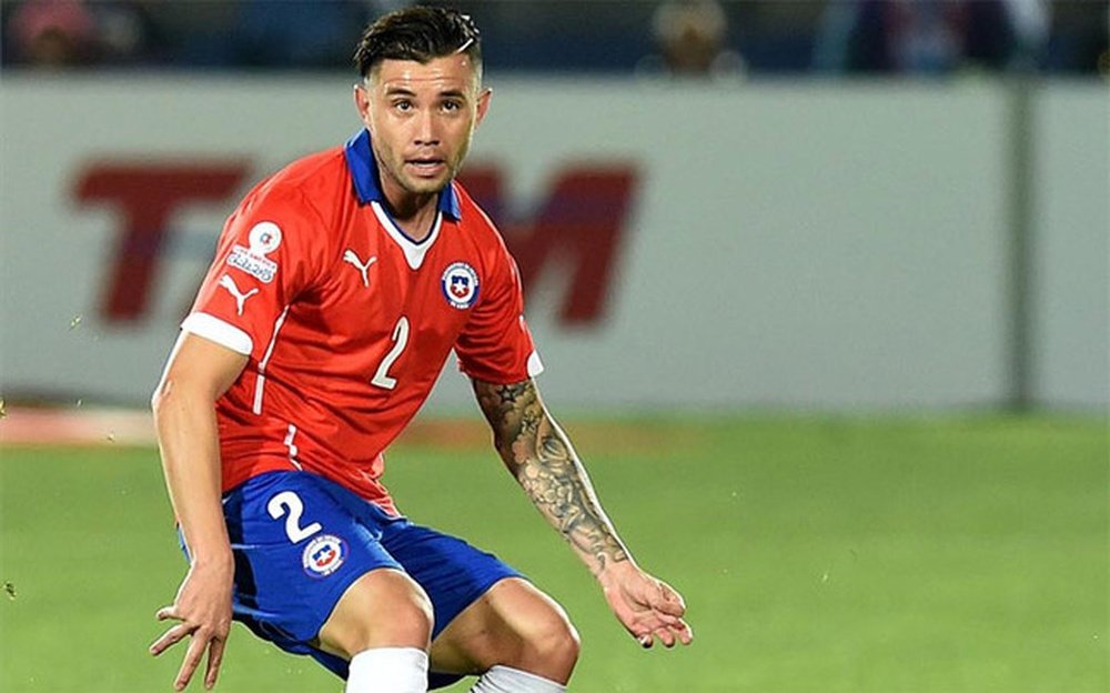 Chile pierde un jugador por lesión. AFP