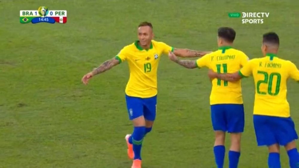 Gabriel Jesus fait danser Trauco et Everton ouvre la marque. Capture/DIRECTVSports