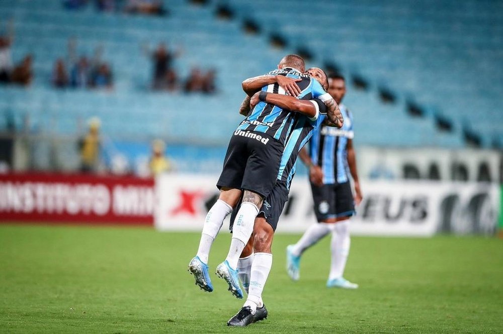 Universidad Católica - Grêmio: onzes iniciais confirmados. Gremio