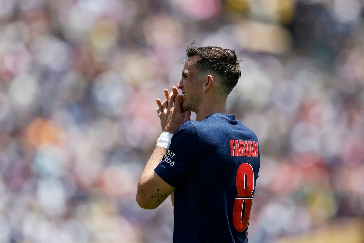 Fabian Ruiz addressed Mbappe's reunion with PSG in the CWC semi-finals. EFE