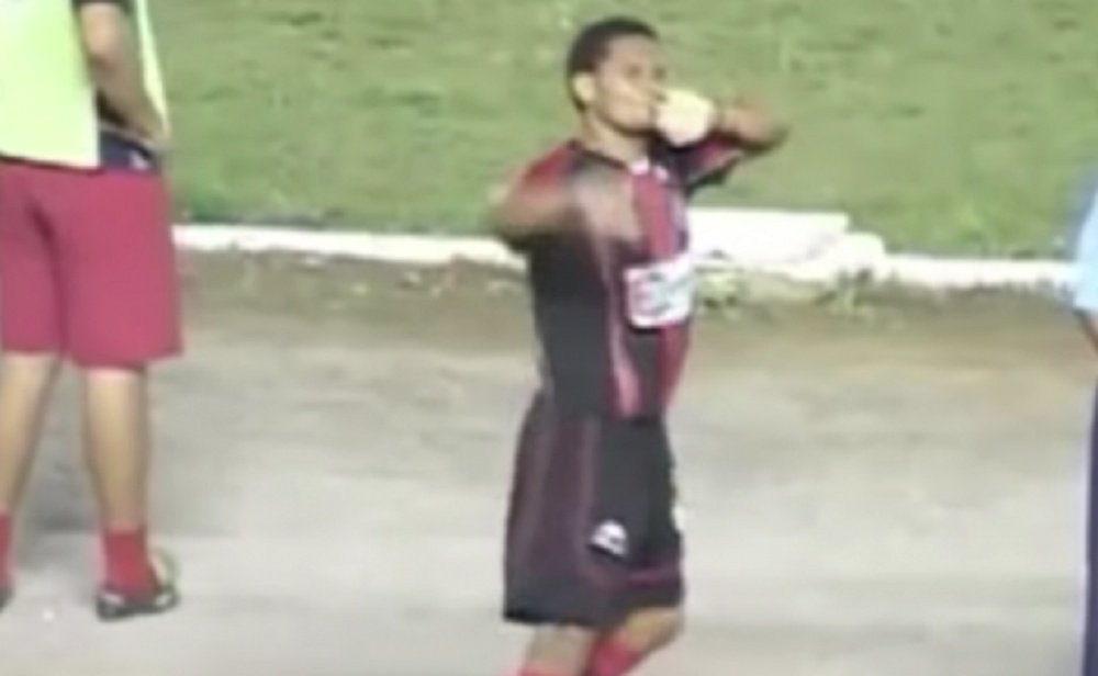 Fabio Junior rejoue au football. Captura
