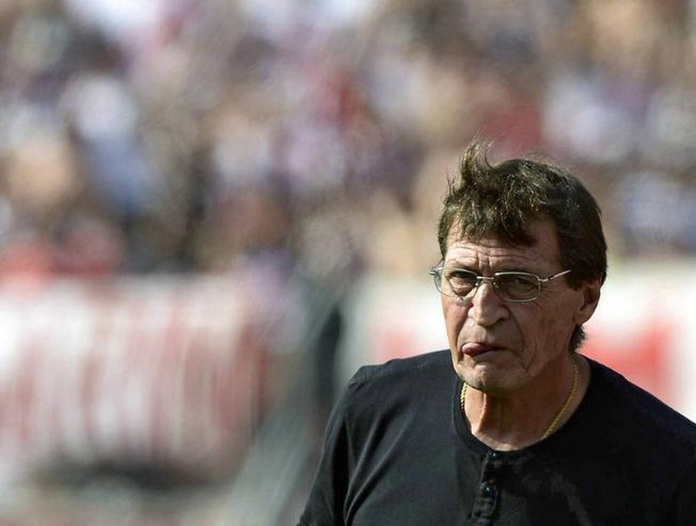 El técnico argentino continuará en 'El Taladro'. AFP