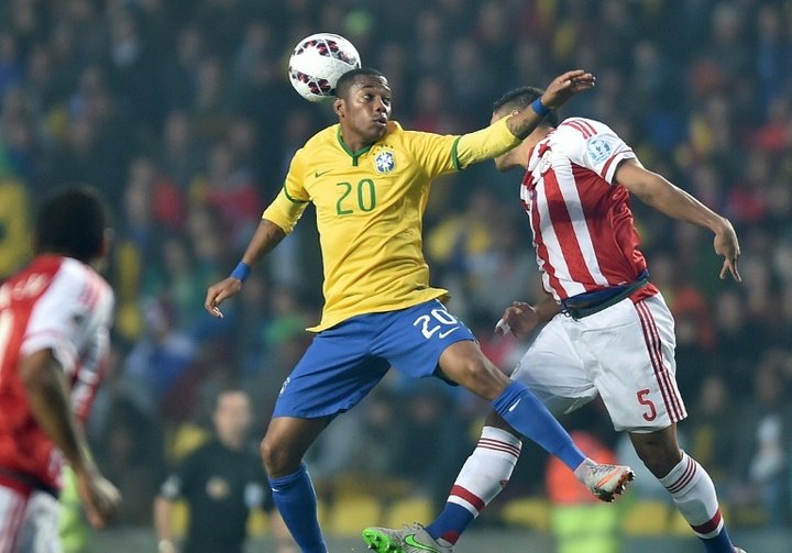 Robinho, Paulinho perk up China's Brazilian blend