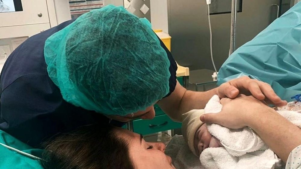 Valverde is now a dad. Instagram/minabonino