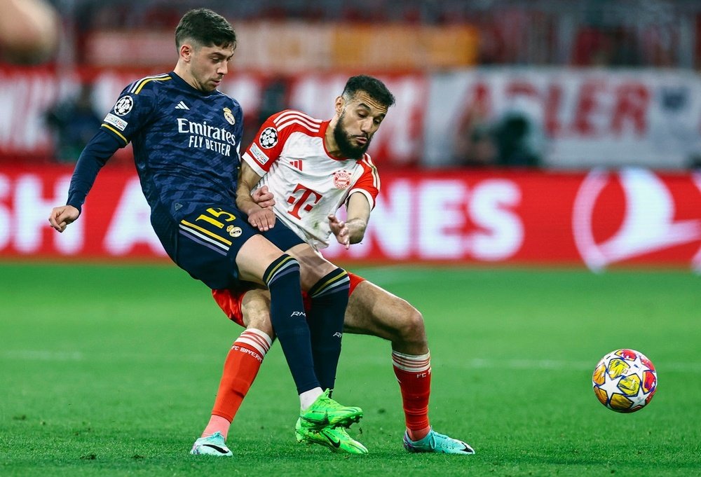 Mazraoui is looking for a new destination. EFE