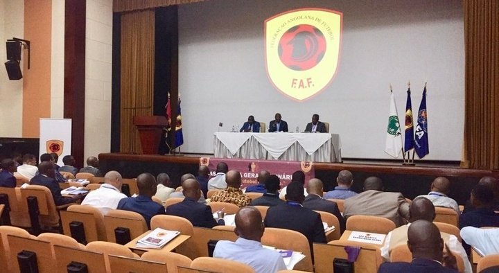 Suspension du football en Angola pour 15 jours