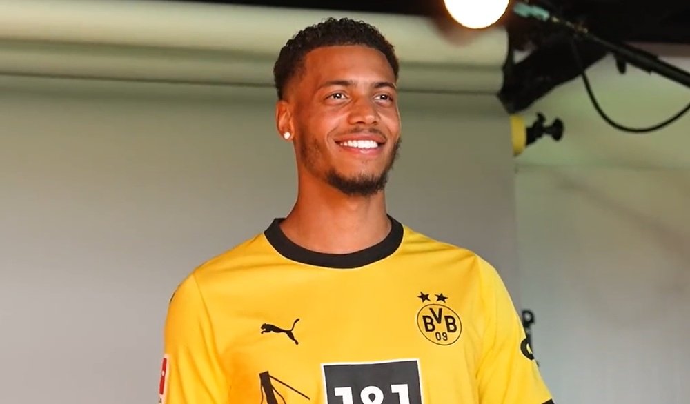 Nmecha ha firmato per il Borussia Dortmund. Captura/BVB