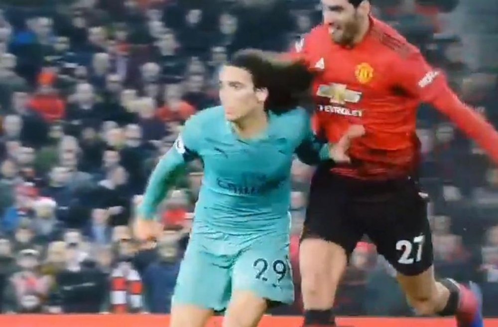Una manera muy extraña de parar el juego. Captura/beINSports