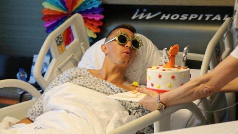 El peculiar look de Muslera para celebrar su cumpleaños en el hospital. Galatasaray