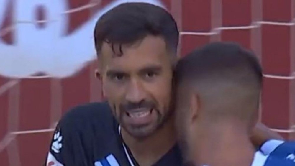 Pacheco le paró 2 penaltis a Manu Fuster en 17 minutos. Captura/MovistarLaLiga