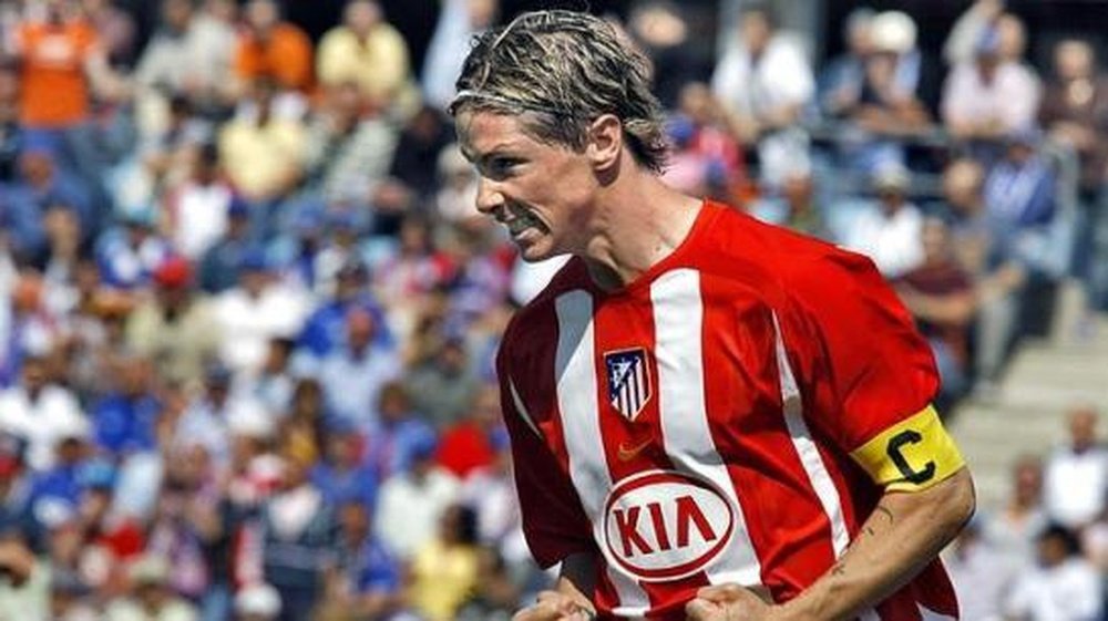 Fernando Torres firmó un contrato con el Valencia. EFE