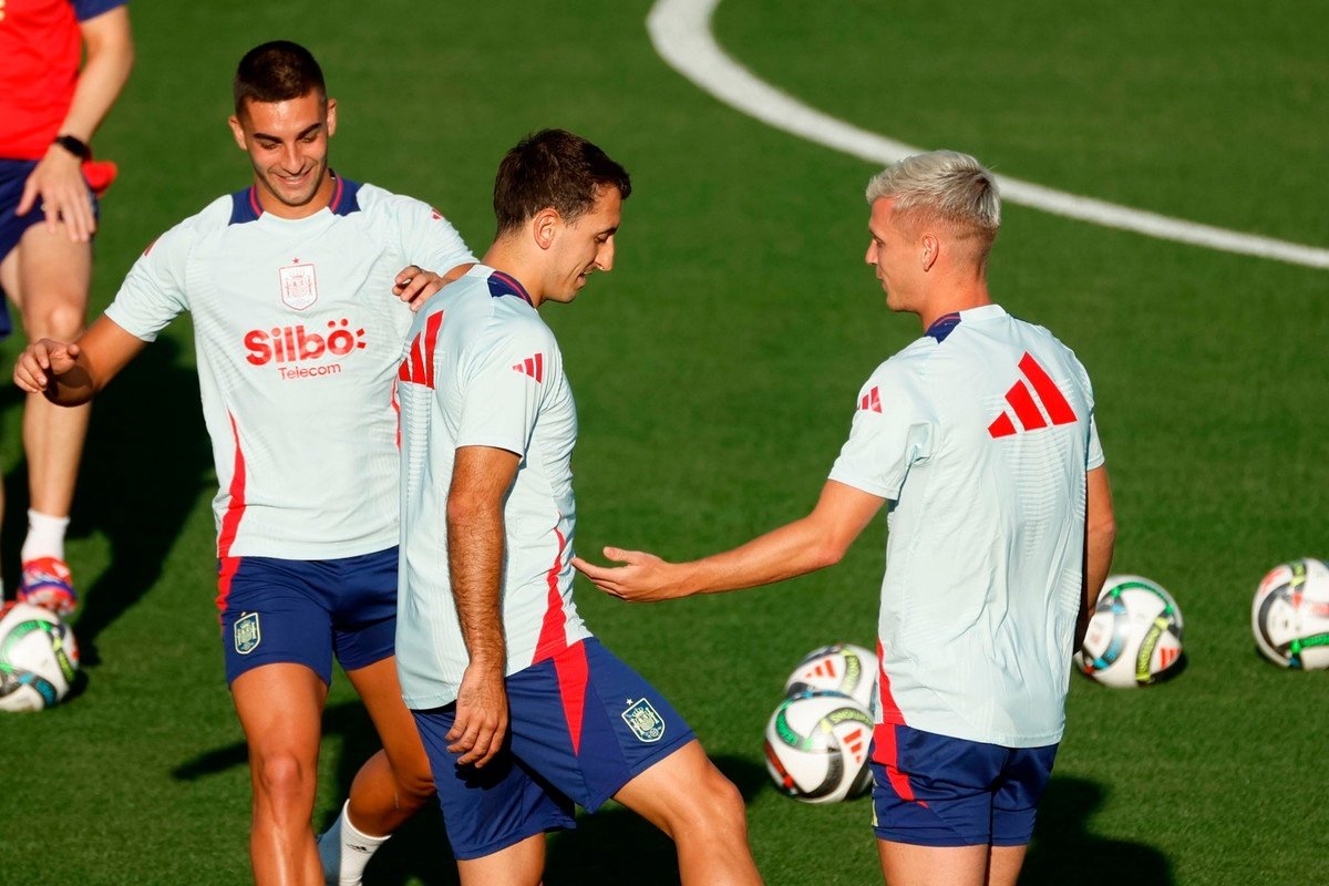 Dani Olmo podría estar lesionado. EFE