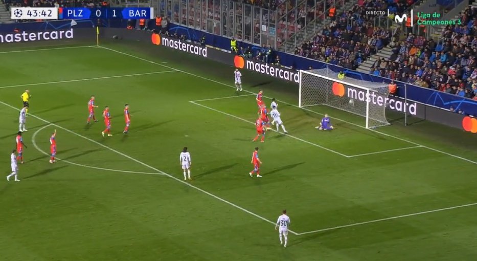 Chary analysed the defeat to Barcelona. Screenshot/MovistarLigadeCampeones