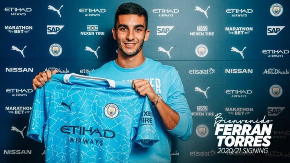 Ferran Torres habría comenzado con mal pie en el City. Twitter/ManCity