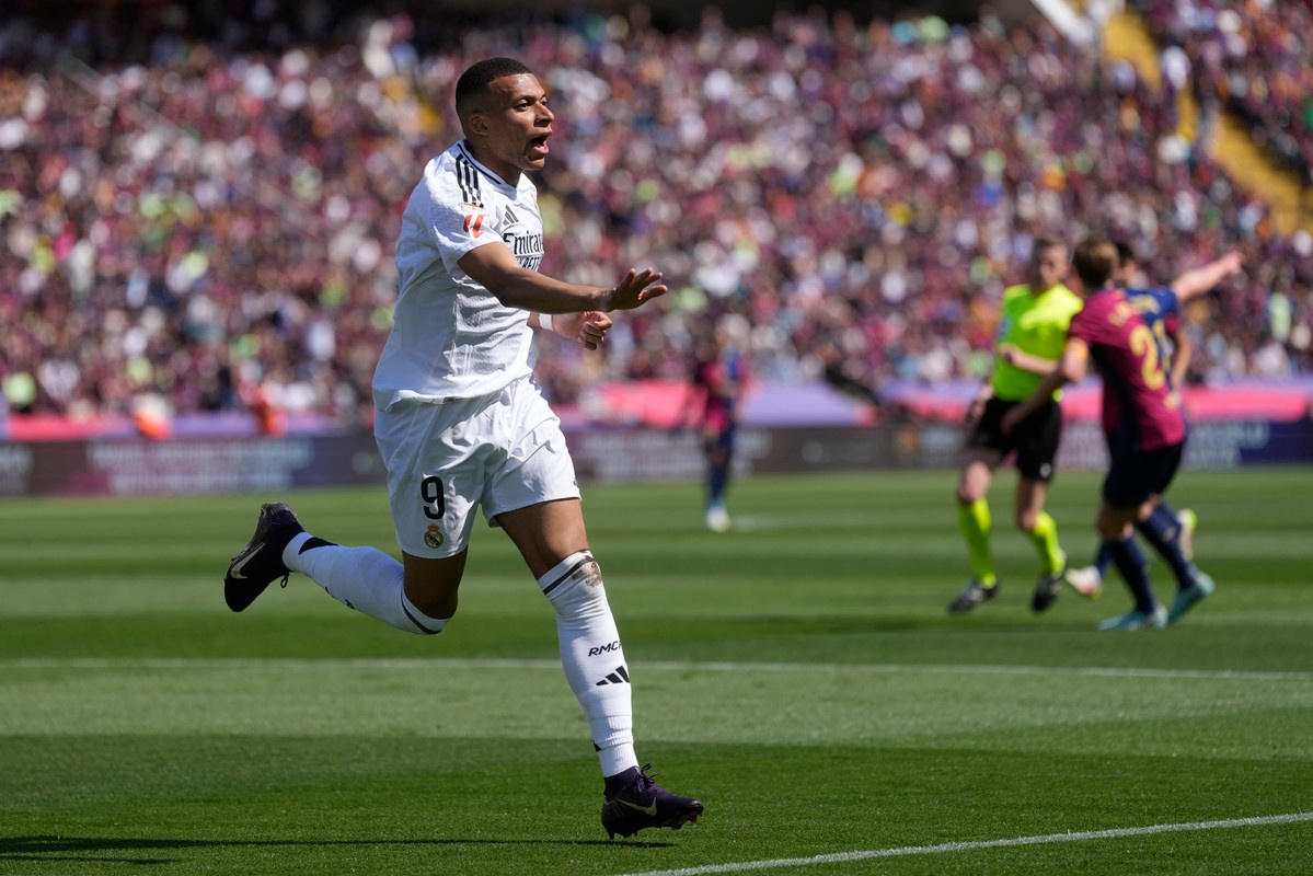 Mbappé Real Madrid 2024-25