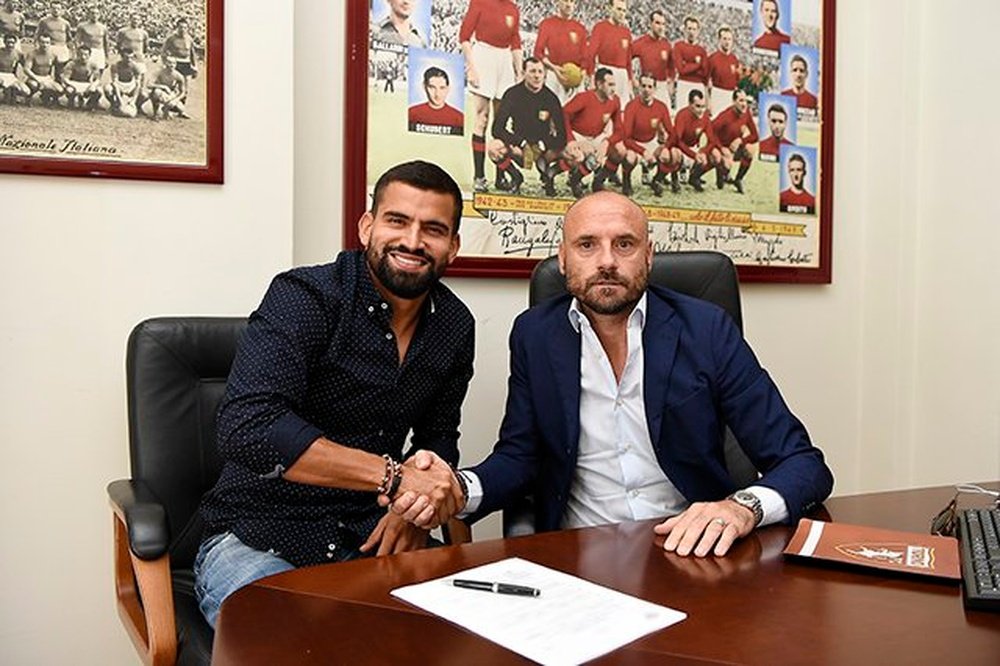 Torino appoint Rincon as their new player. AFP