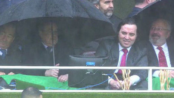 Florentino no ofreció su paragüas al presidente del Rayo