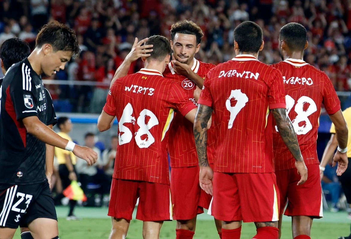 Liverpool a vécu une soirée parfaite à Anfield, s'imposant lors de deux amicaux consécutifs face à l'Athletic Bilbao (4-1 et 3-2). Ces matchs marquaient les deux premières apparitions à domicile des Reds depuis le décès tragique de Diogo Jota. Les frères Williams ont joué le deuxième match.