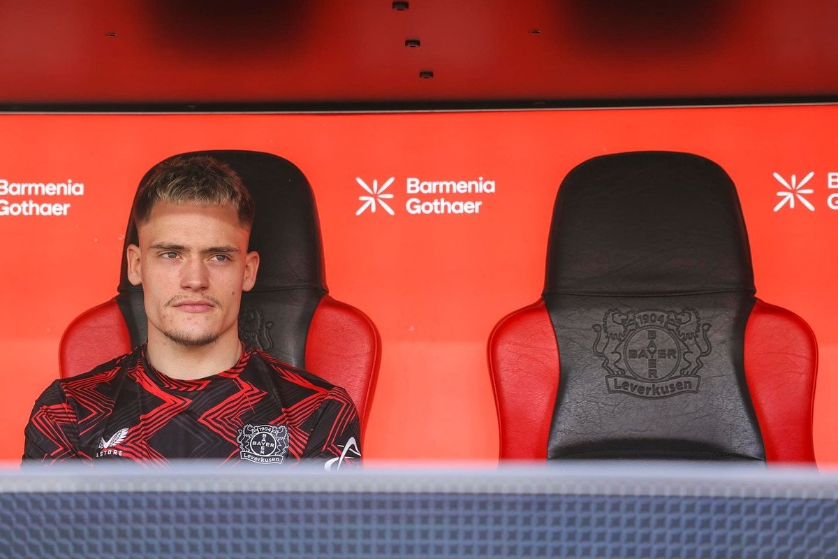 Florian Wirtz avrebbe scelto il Bayern Monaco per la prossima stagione, rifiutando le offerte di Real Madrid e Manchester City. Il Bayer Leverkusen lo valuta circa 150 milioni e non farà sconti.