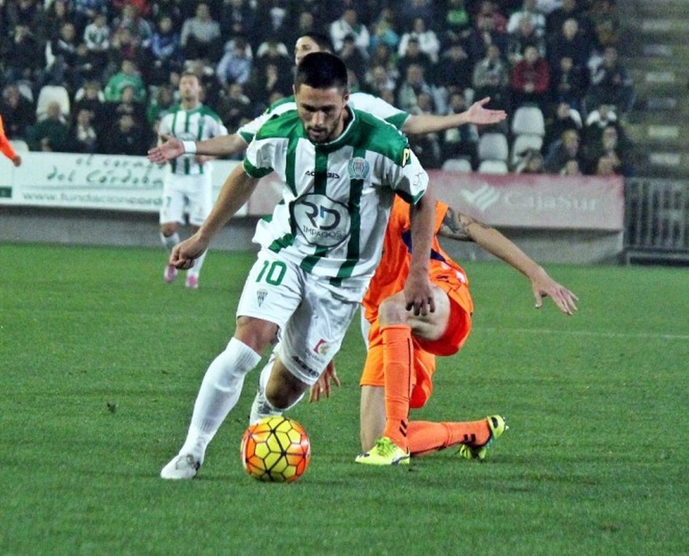 Andone es uno de los que se perderá el duelo ante el Alavés por estar con su selección. CordobaCF