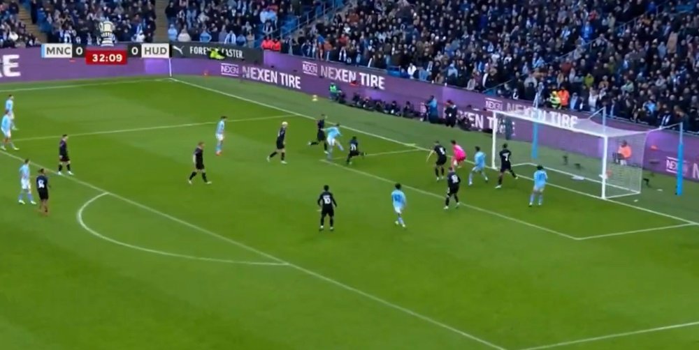Foden added the opener with a superb left-footed shot. Screenshot/Dazn
