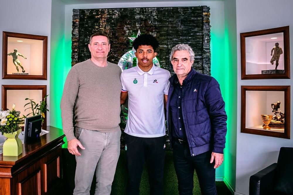El Saint-Étienne quiere ahuyentar al Milan por Fofana. Saint-Étienne