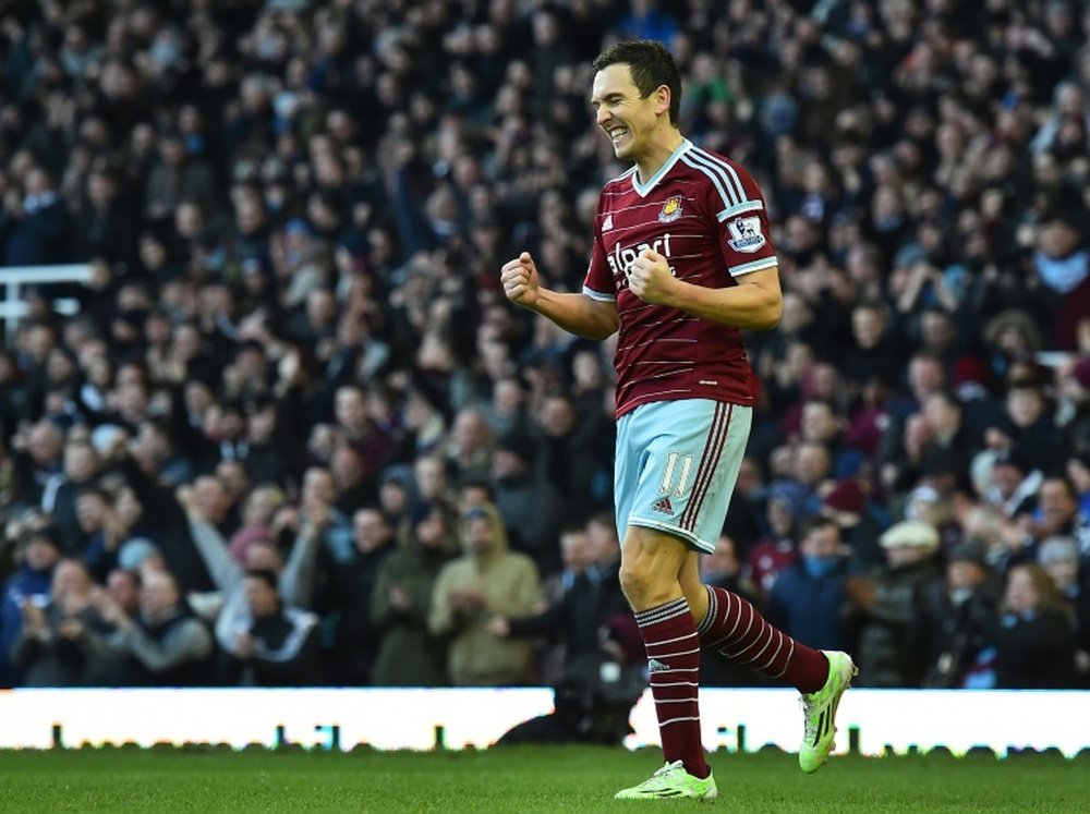 Former England winger Stewart Downing rejoined his former team Middlesbrough from West Ham, the Championship club confirms