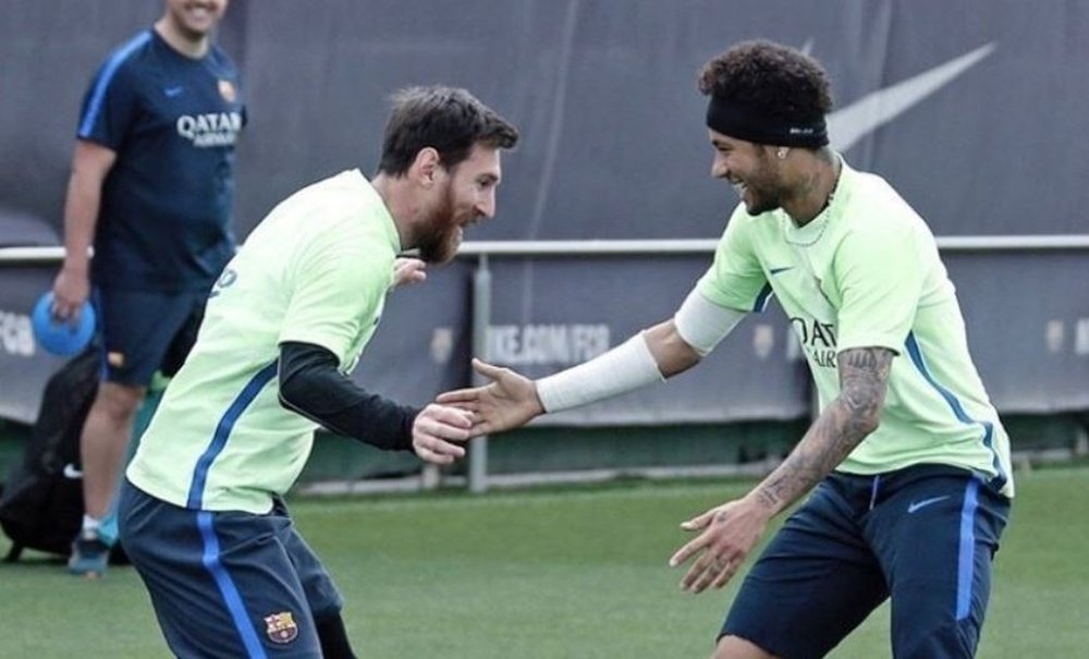 Neymar felicitó a Messi con una foto en el Barcelona. Instagram/Neymarjr