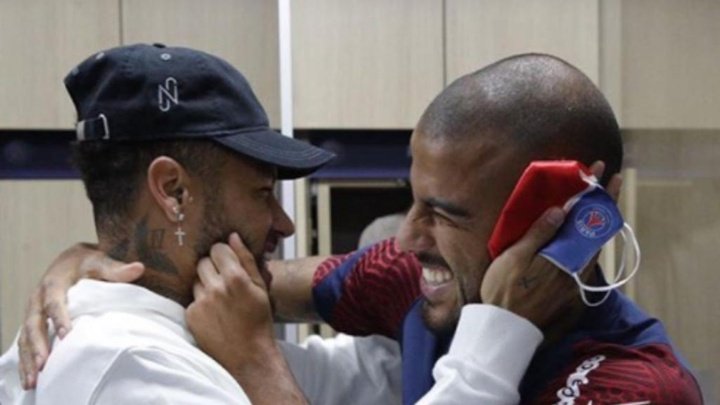 Neymar's joy after reuniting with Rafinha