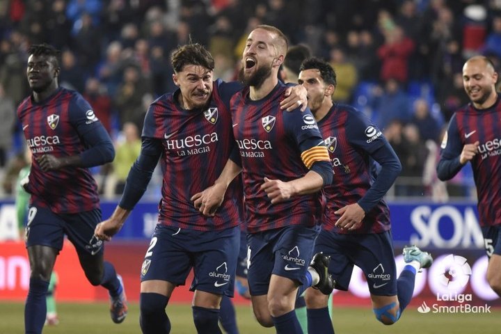 La SD Huesca tumba al Levante en el duelo de rachas