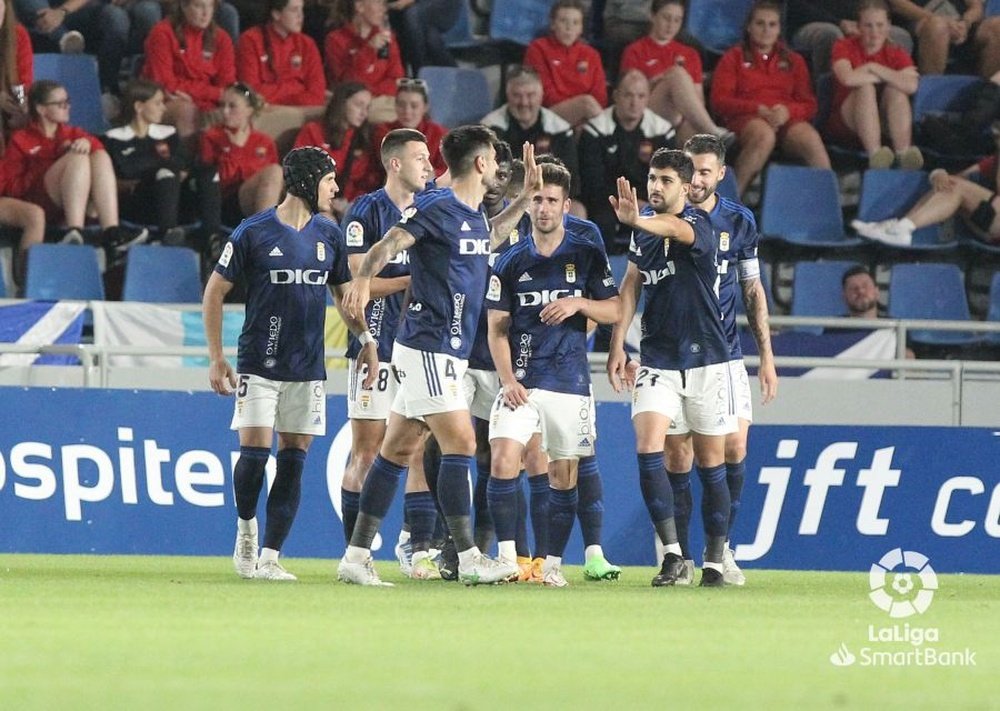 El Real Oviedo vence al Tenerife y lo adelanta en la clasificación. LaLiga