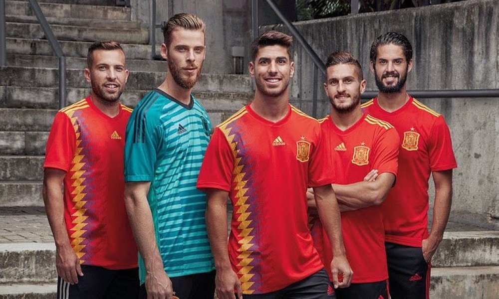 España no presentará su nueva camiseta.