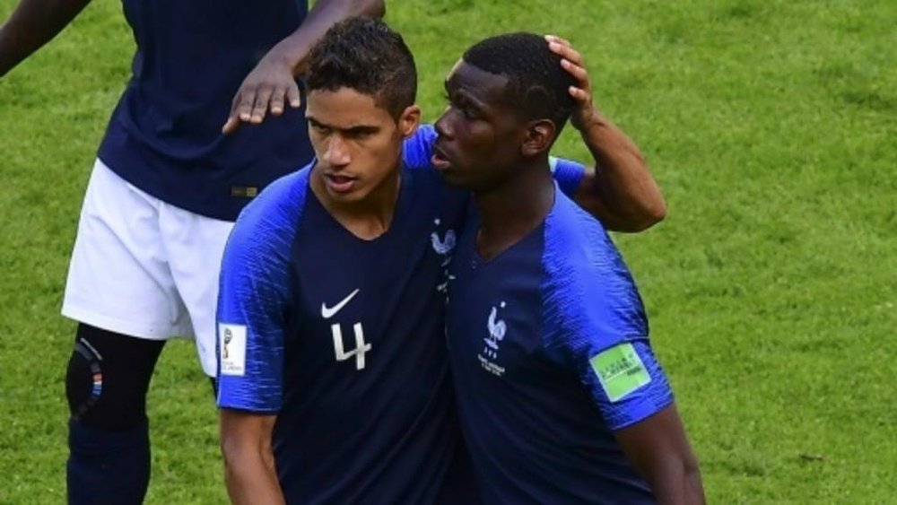 O Real rejeita trocar Varane por Pogba. AFP