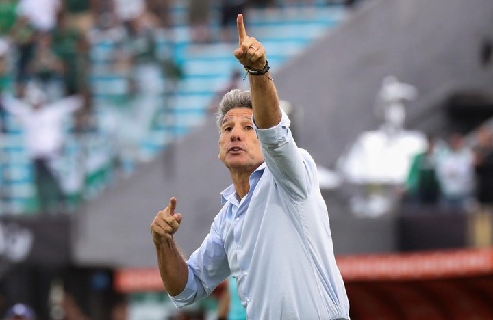 Furacão perde para o Grêmio e deixa a liderança na segunda rodada do Brasileirão. EFE/Raúl Martínez