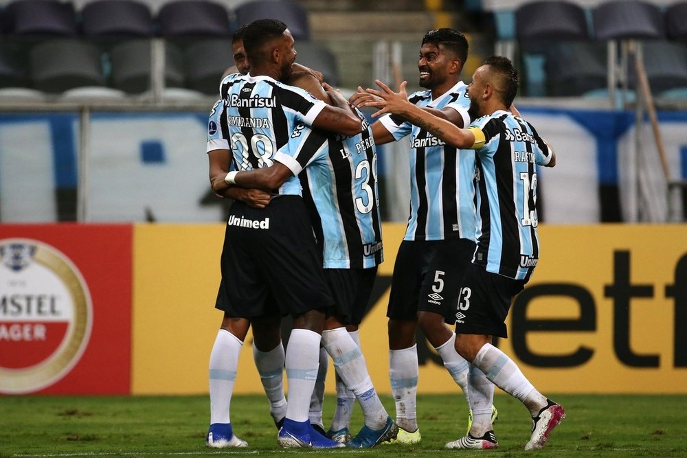Fotografia de arquivo de jogadores do Grêmio. EFE/Diego Vara