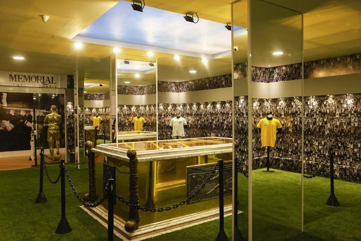 Así es el mausoleo de Pelé: fotos, estatuas y la gran tumba
