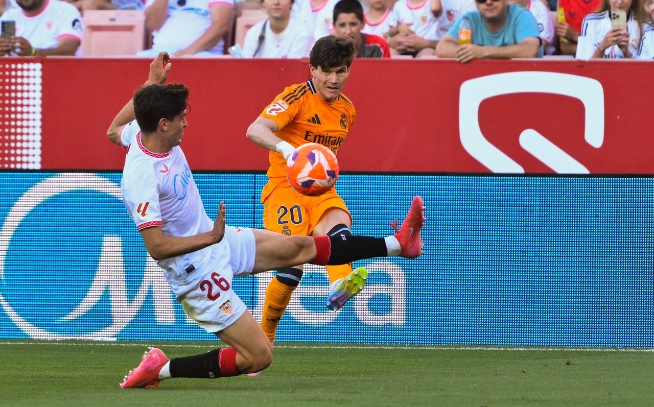 Juanlu Sánchez ad un passo dal Napoli, nonostante l'interesse della Premier League