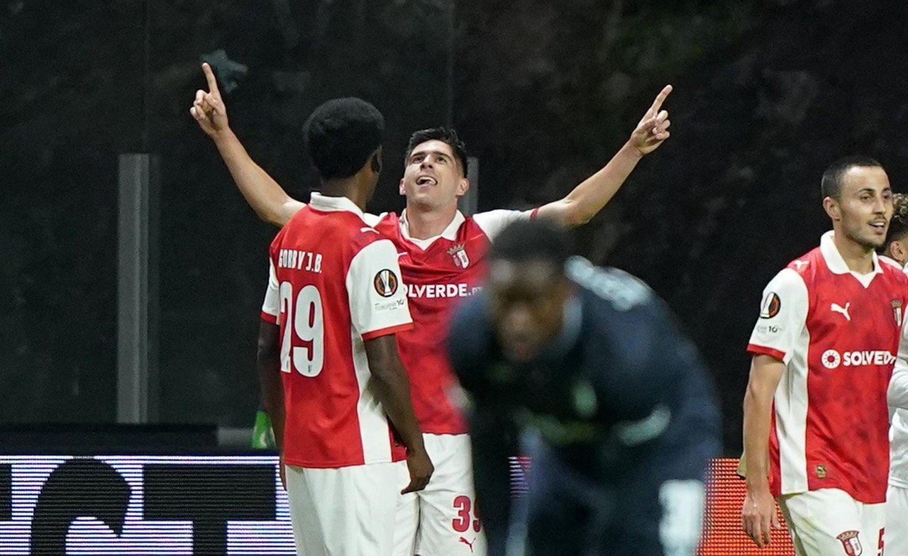El Sporting de Braga se clasificó para los cuartos de final de la Taça de Portugal después de vencer por 0-3 al Caldas. Se enfrentará al vencedor del Lusitano GC-Fafe del próximo sábado.