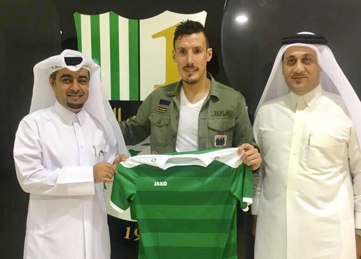 Caparrós recluta para el Al-Ahli a un delantero con media cara de titanio