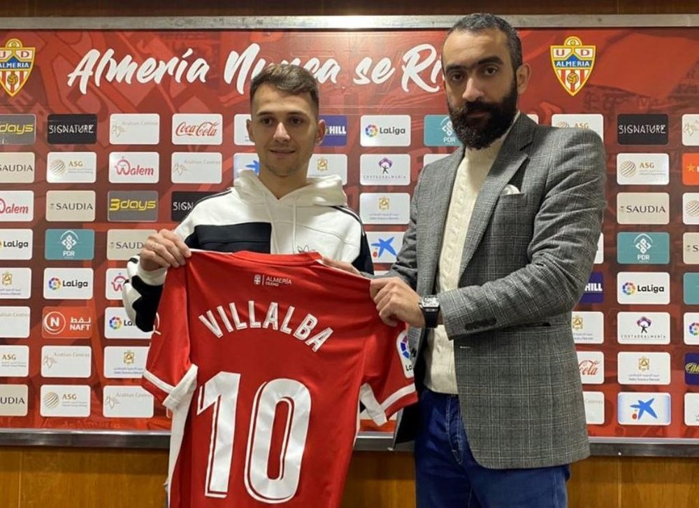 Villalba llega con la intención de ser clave para conseguir el ascenso. Twitter/Almería