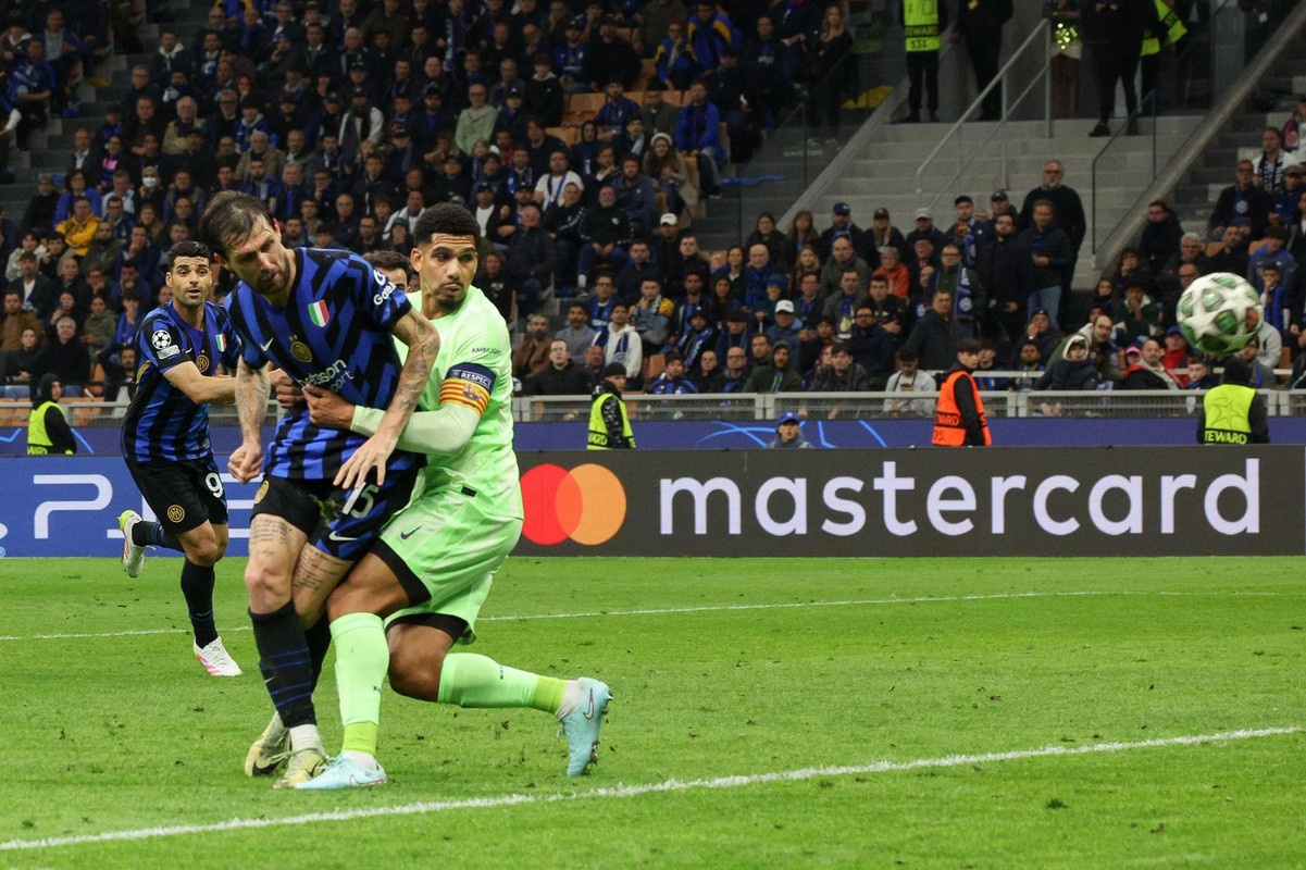 Acerbi Araujo Inter Barcelona