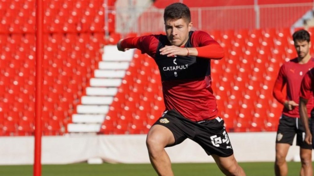 Francisco Portillo, en un entrenamiento con la UD Almería. Twitter/U_D_Almeria