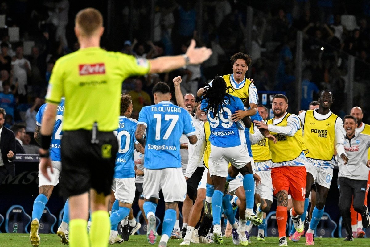 La sosta è terminata e le squadre tornano in campo per la terza giornata di Serie A. La Lega ha ufficializzato le designazioni arbitrali per gli incontri in programma tra sabato 13 e lunedì 15 settembre.