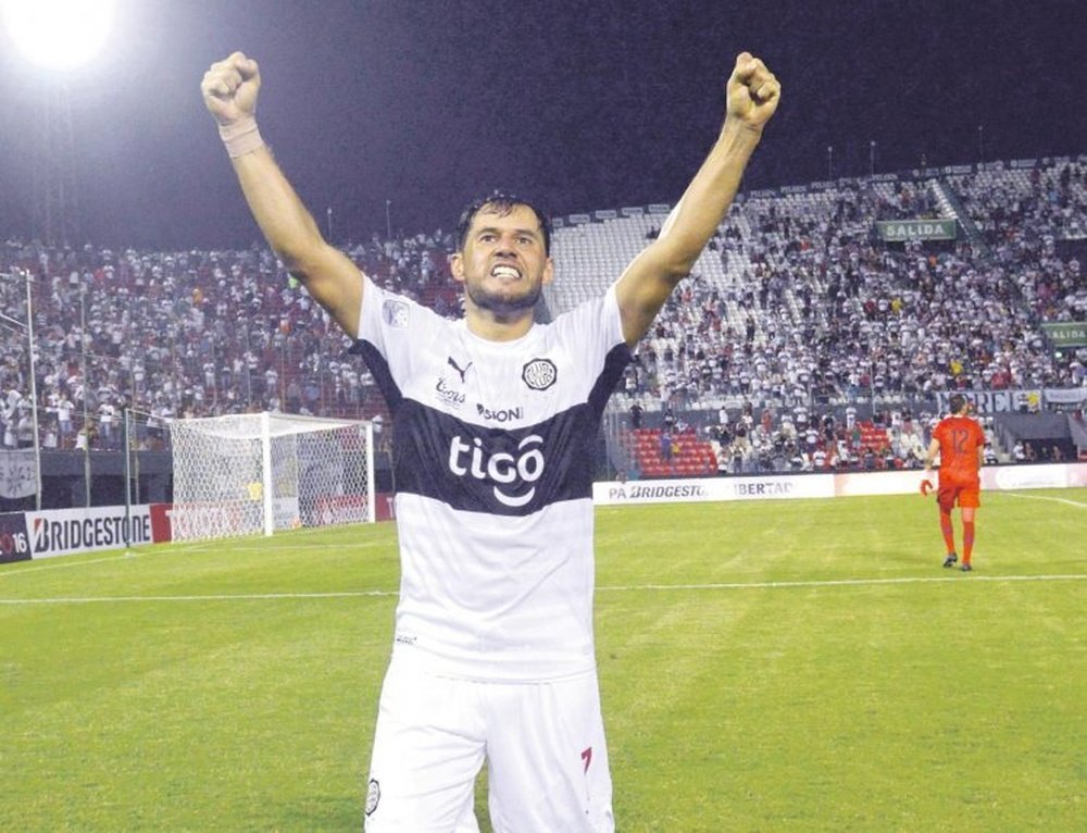 Fredy Bareiro llega a un acuerdo con el Nacional de Paraguay. ClubOlimpia