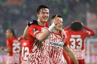 El Freiburg se reencontró con la victoria después de 6 jornadas al ganar por 1-2 a un Bochum que es el que marca la permanencia. Michael Gregoritsch, protagonista con un gol y una asistencia.